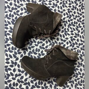 THINK! Brown Plaid FoldOver Leather Suede Padded Footbed LaceUp Ankle Boots 38/7